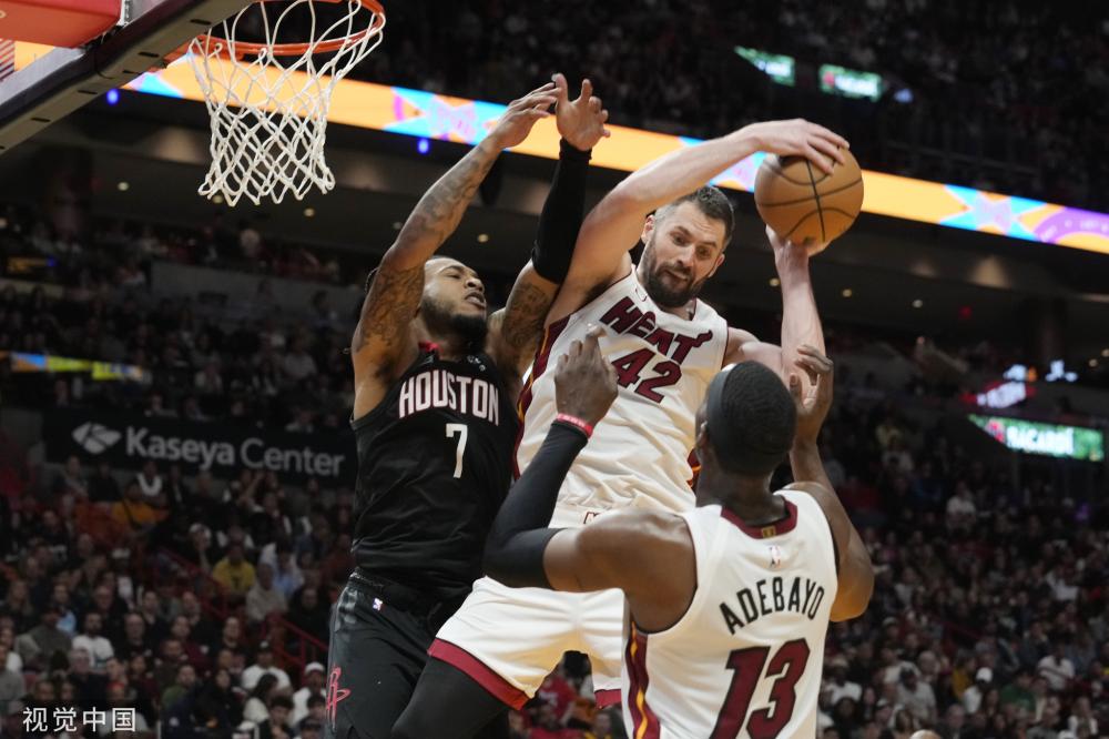 魏震直红，奥斯卡救主，10人中超冠军1-1逼平韩.